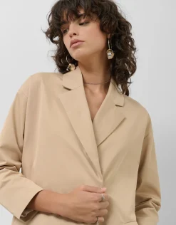 Abrigo gabardina oversize cámel