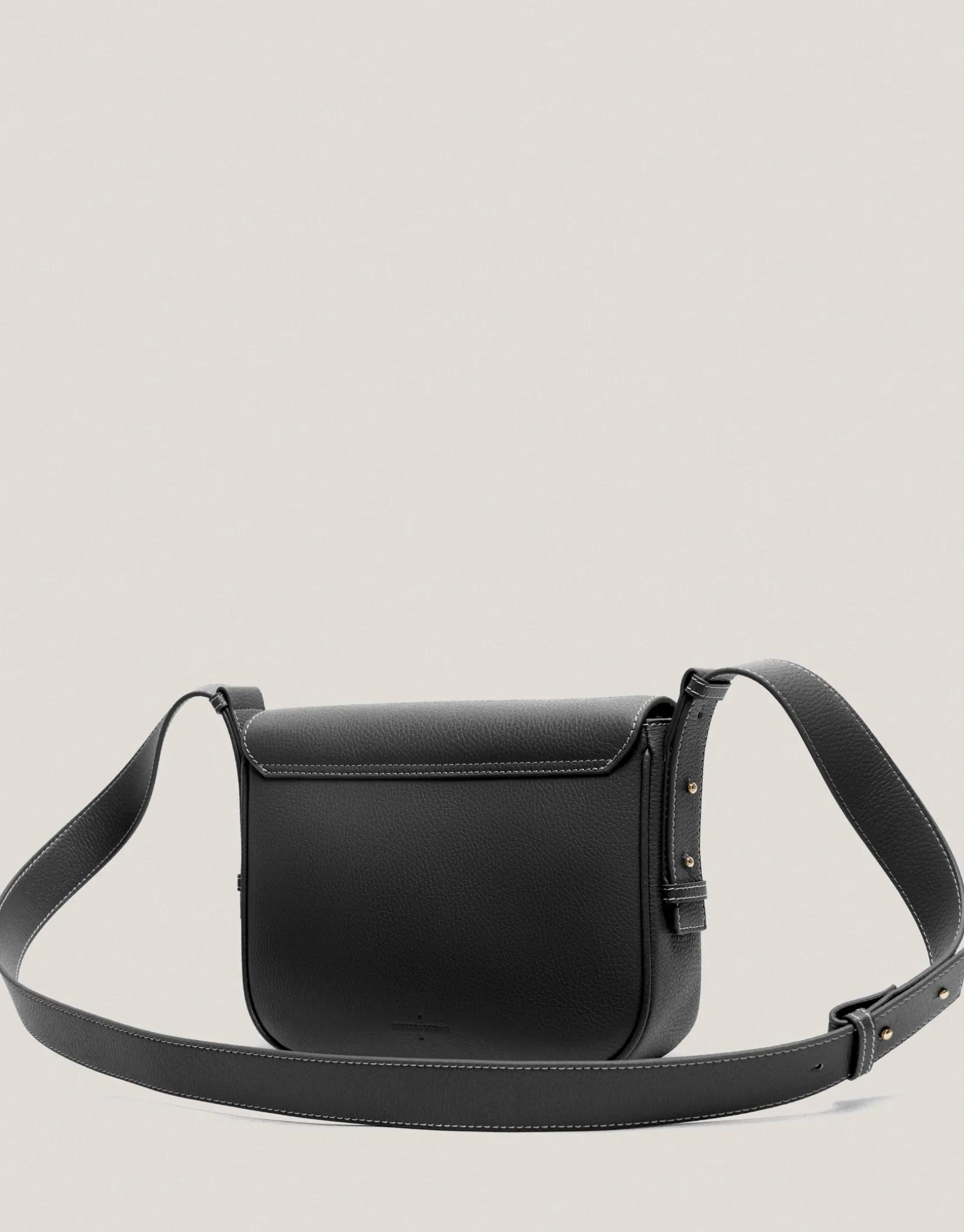 Bandolera Maxi Cuca piel granulada negro