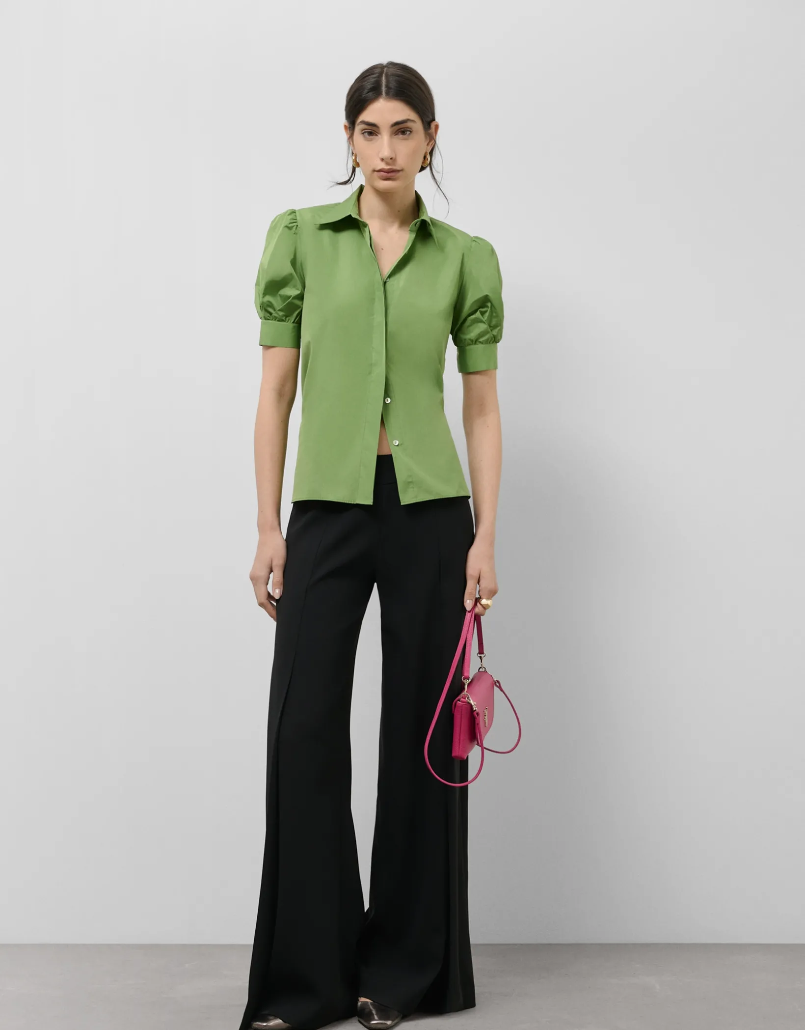 Blusa manga corta fruncida tafeta verde