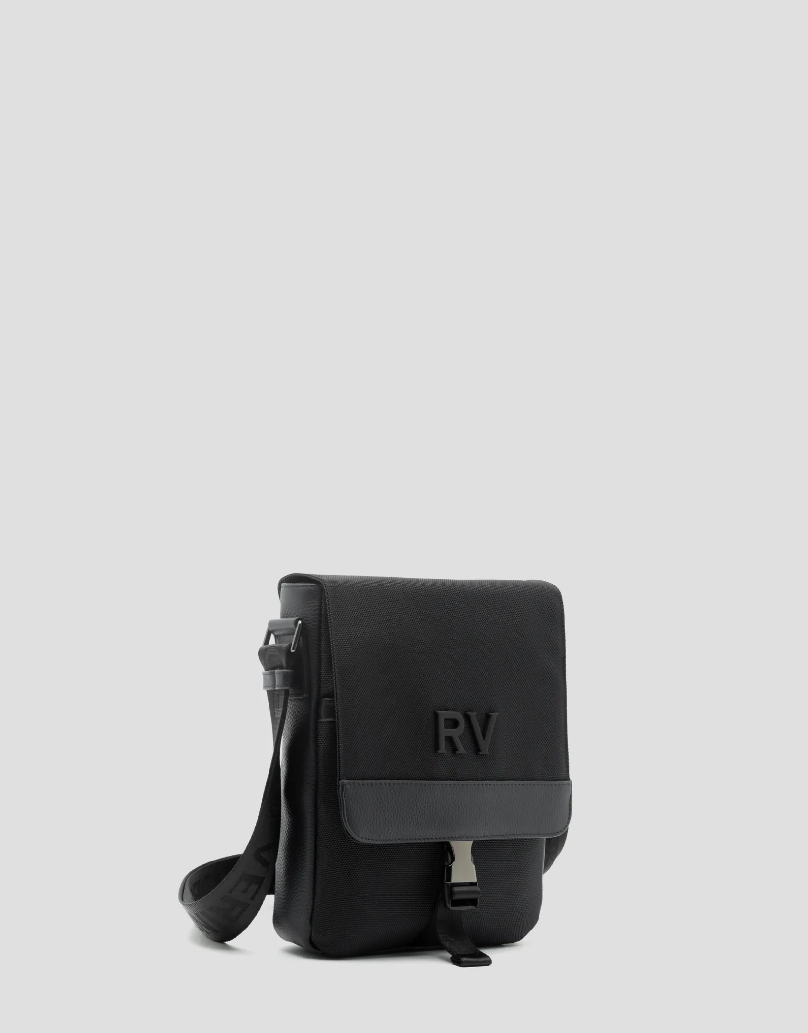 Bolso bandolera tablet nailon negro
