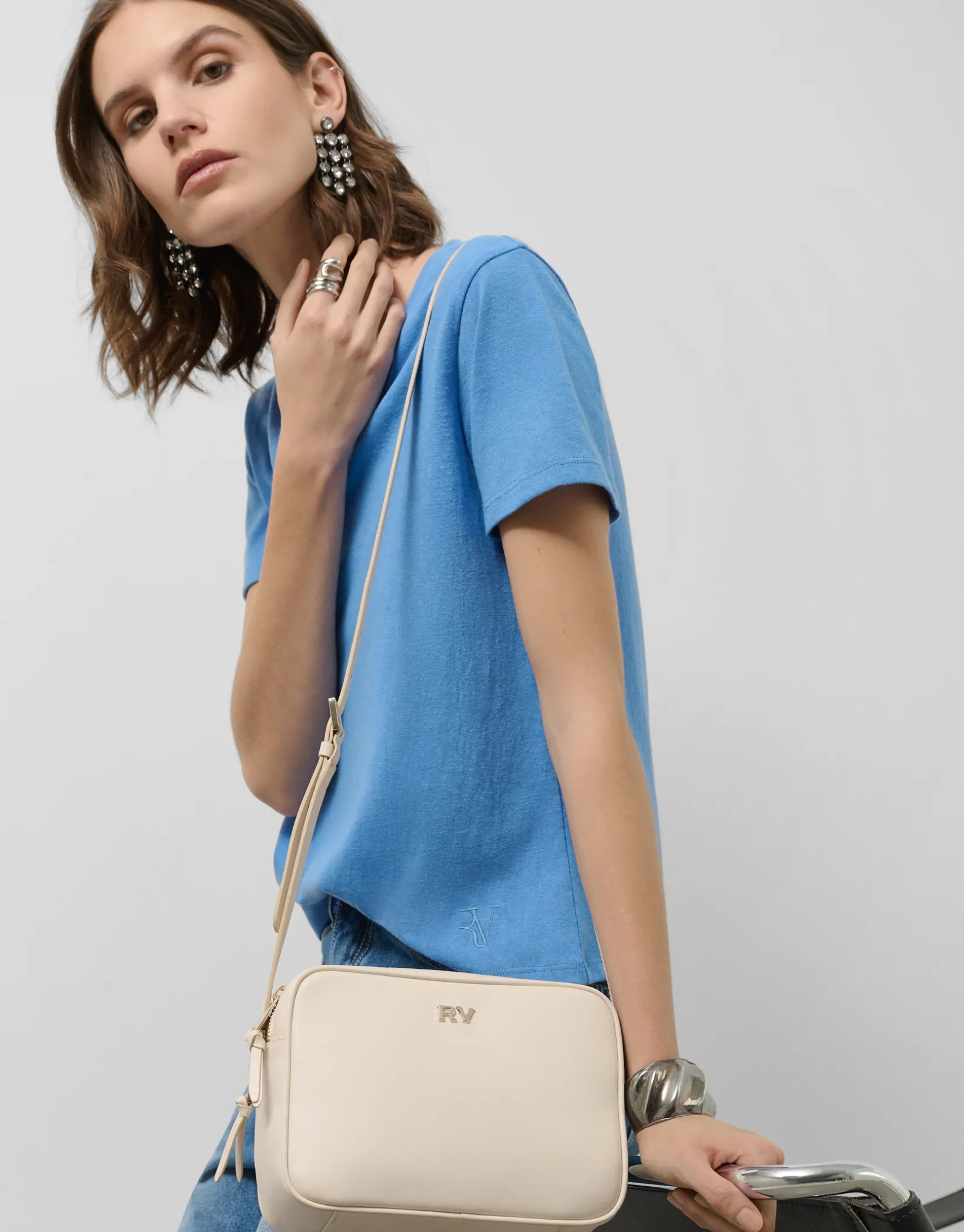 Bolso Bandolera Taylor piel lisa beige