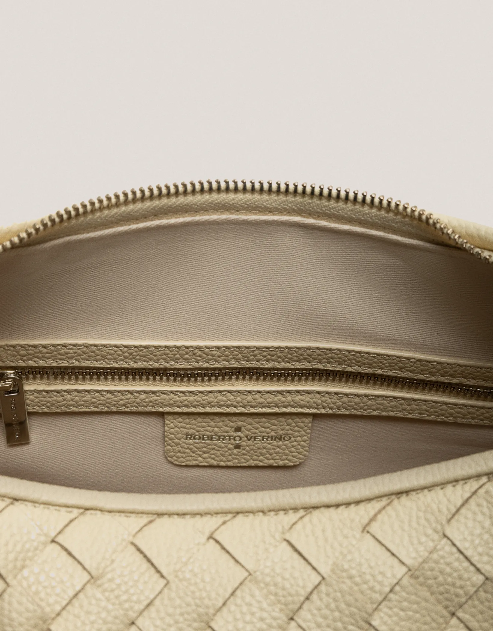 Bolso de hombro Erea Moon Maxi piel trenzada beige