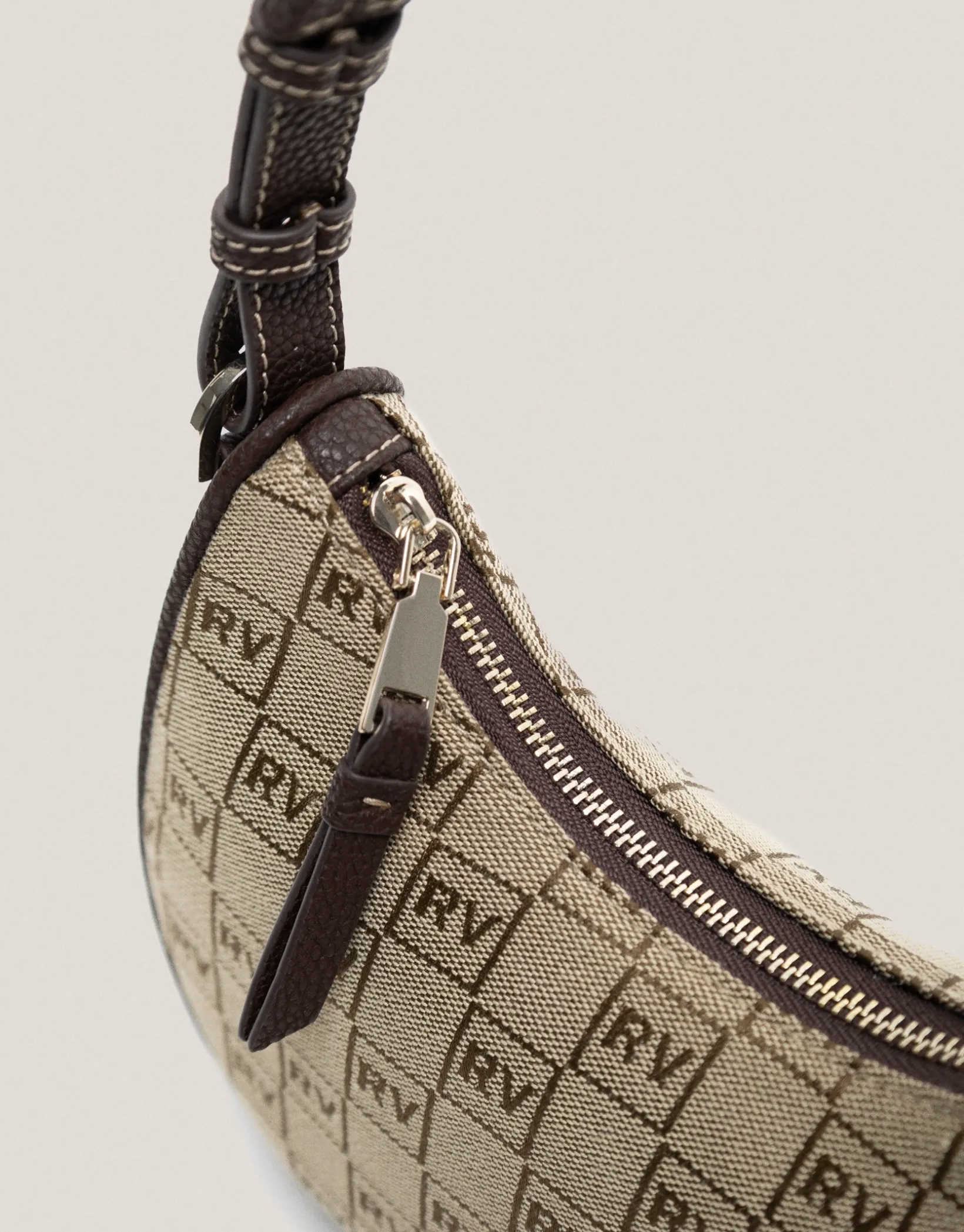 Bolso de hombro Matilda Moon logos marrón