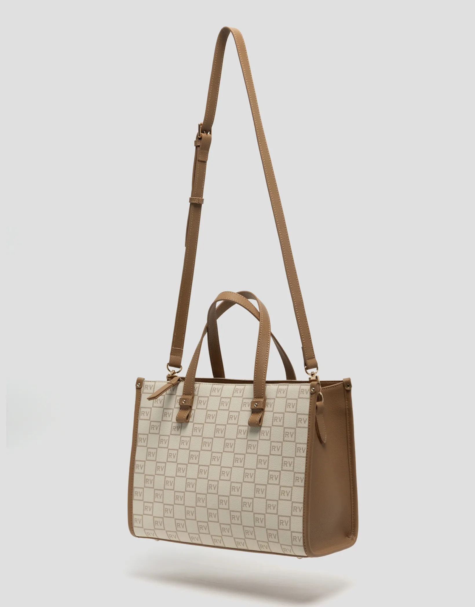 Bolso de mano Gala Satchel Maxi piel logos crema