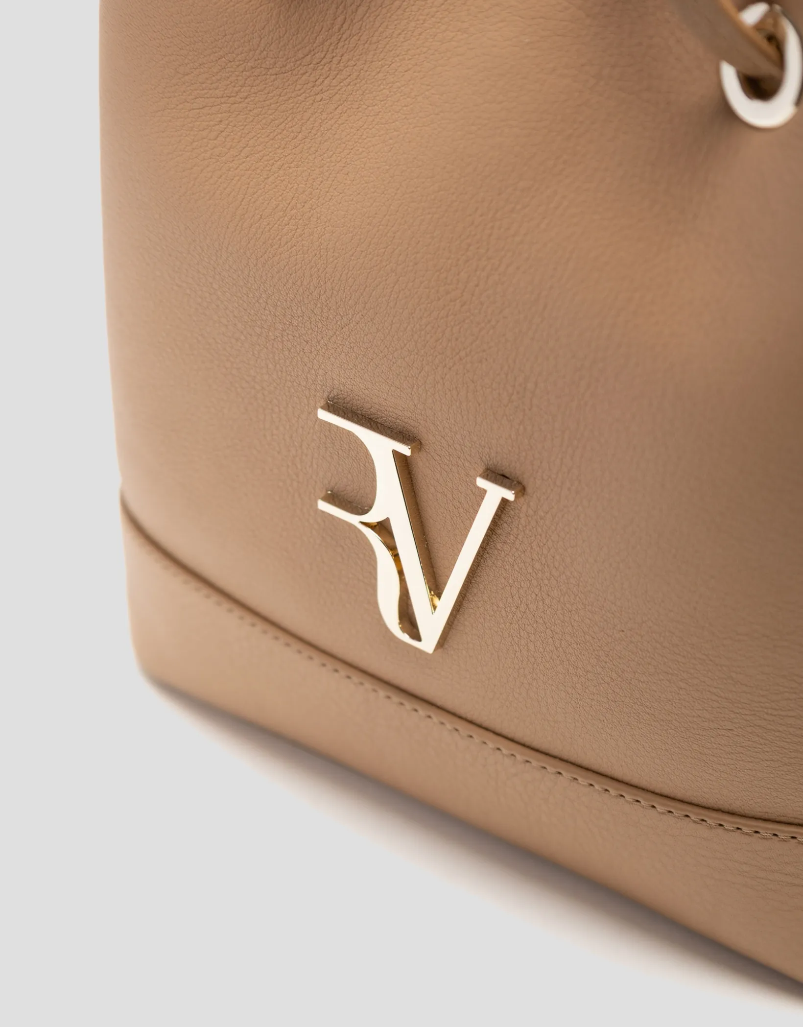 Bolso de mano Valentina Bucket piel cámel