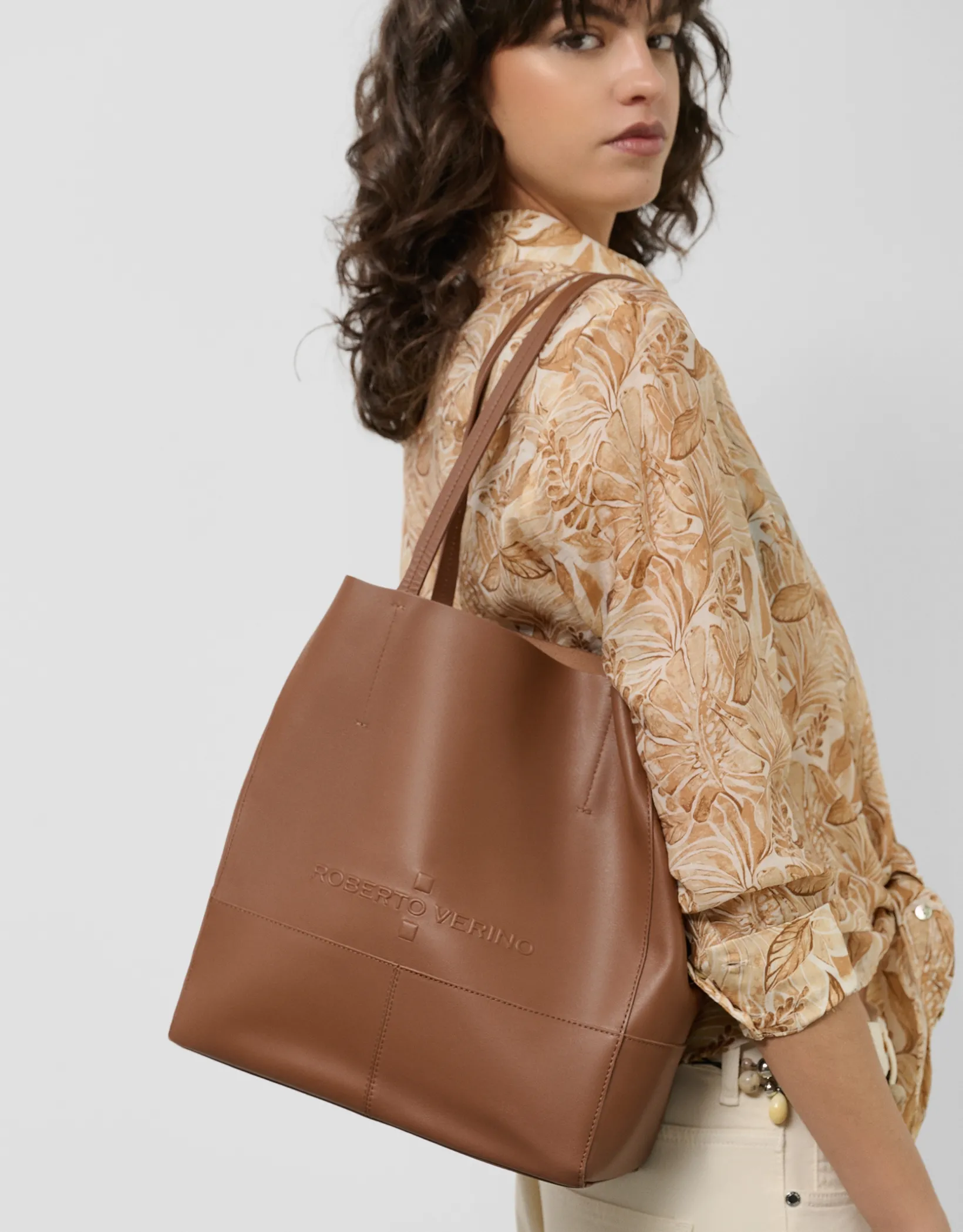 Bolso shopper Megan Midi piel cámel