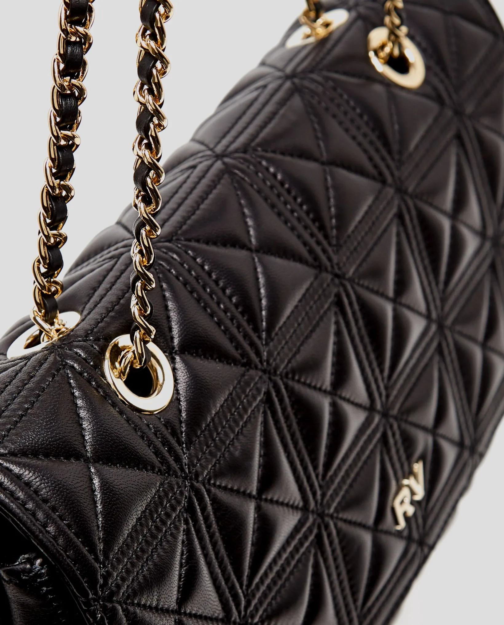 Bolso shoulder Linda Maxi piel acolchada negra