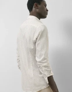 Camisa sport regular blanca estampado tostado
