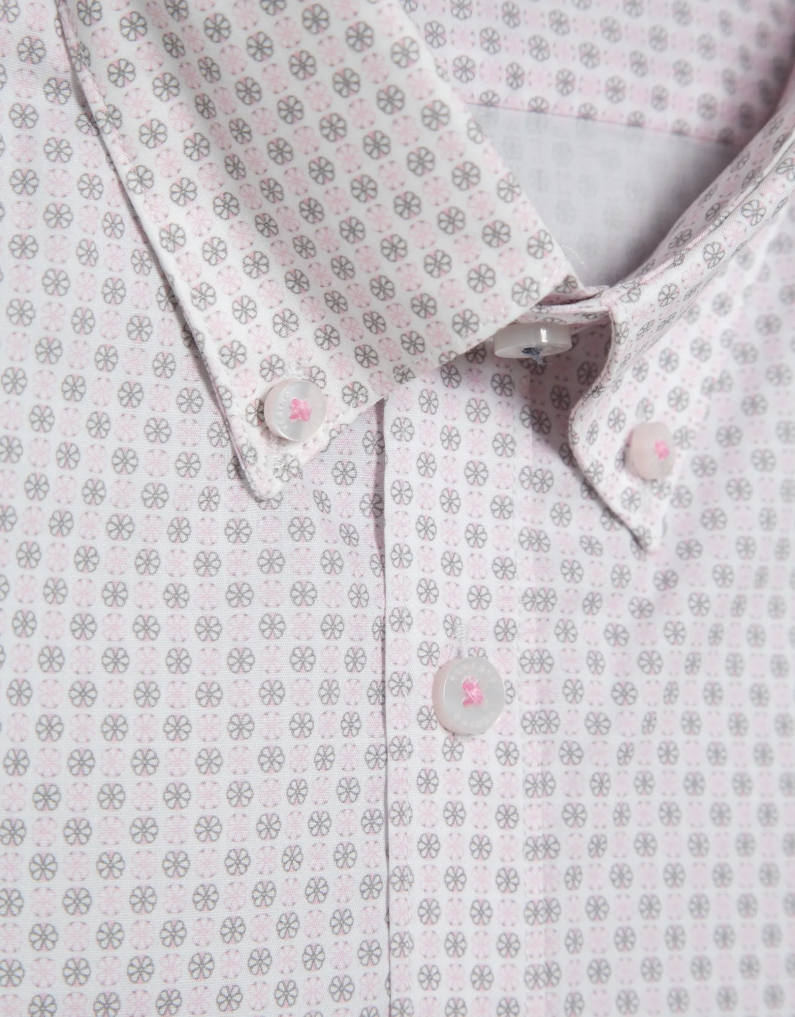 Camisa sport regular estampado geométrico gris/rosa