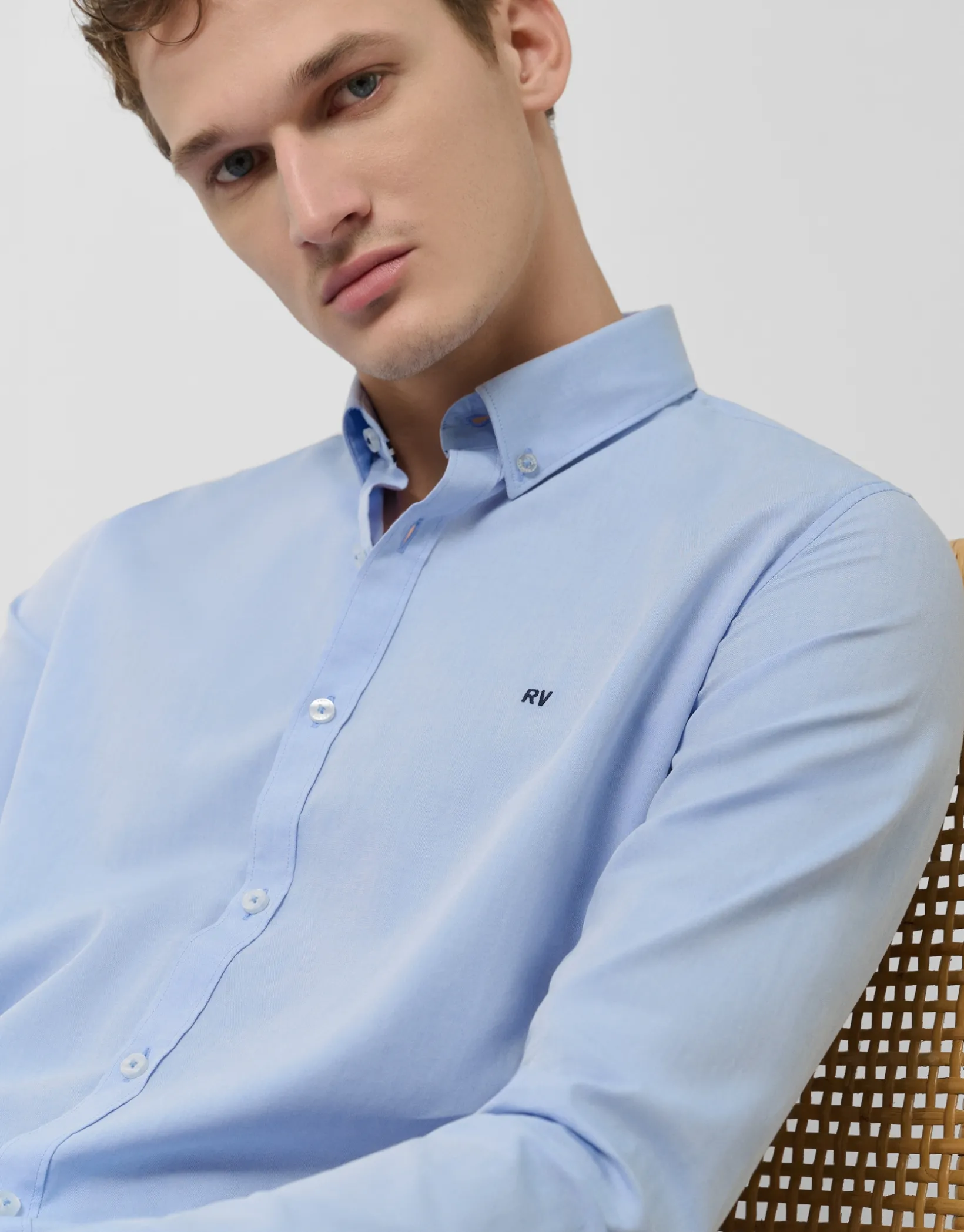 Camisa sport regular oxford celeste