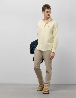 Camisa sport regular oxford amarillo claro