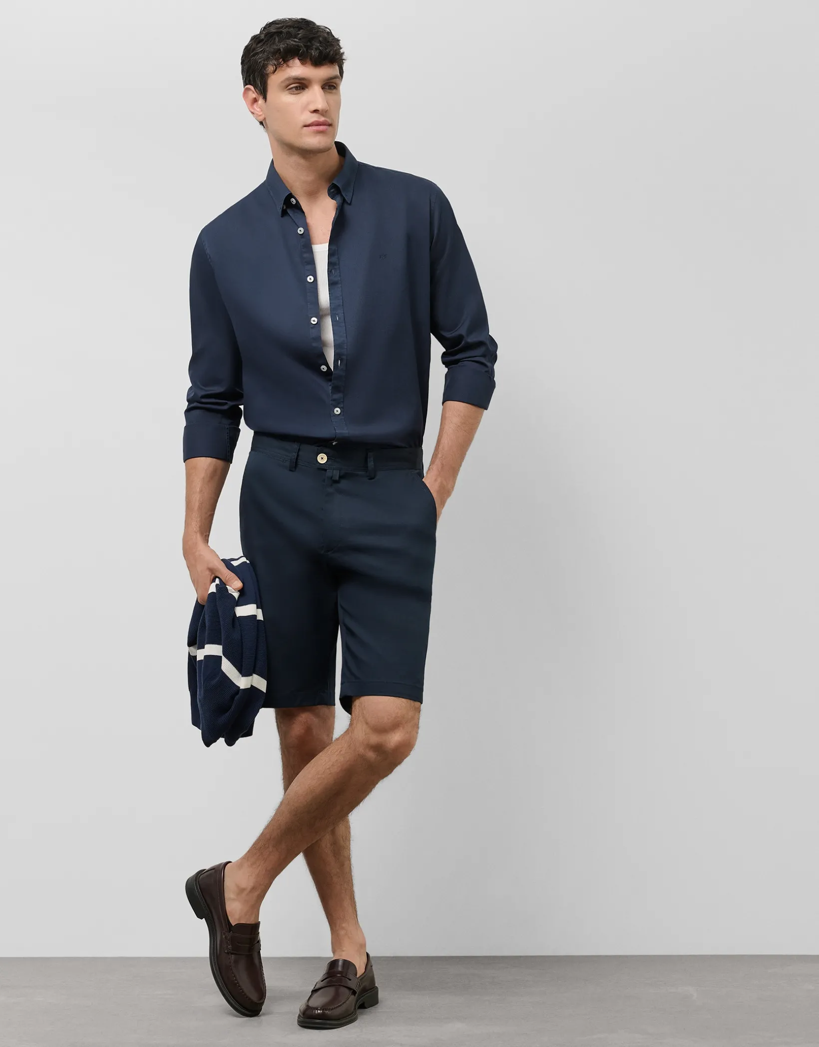 Camisa sport regular tintada marino