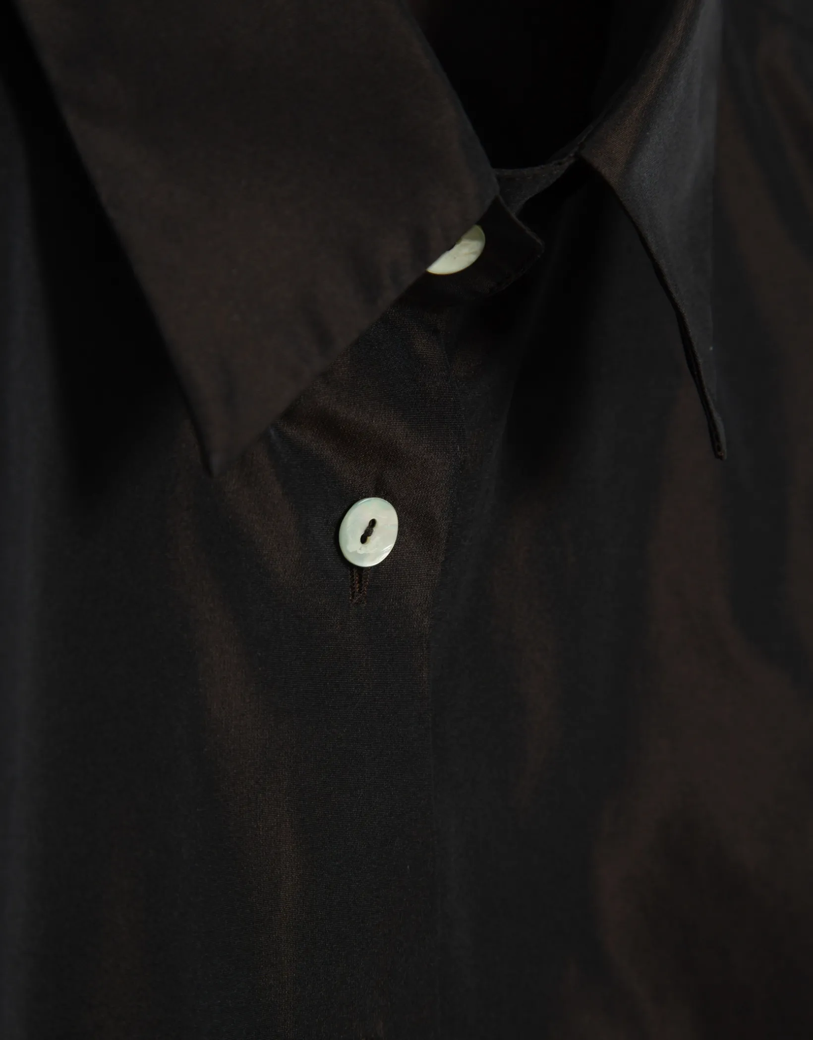Camisa tafeta marrón oscuro