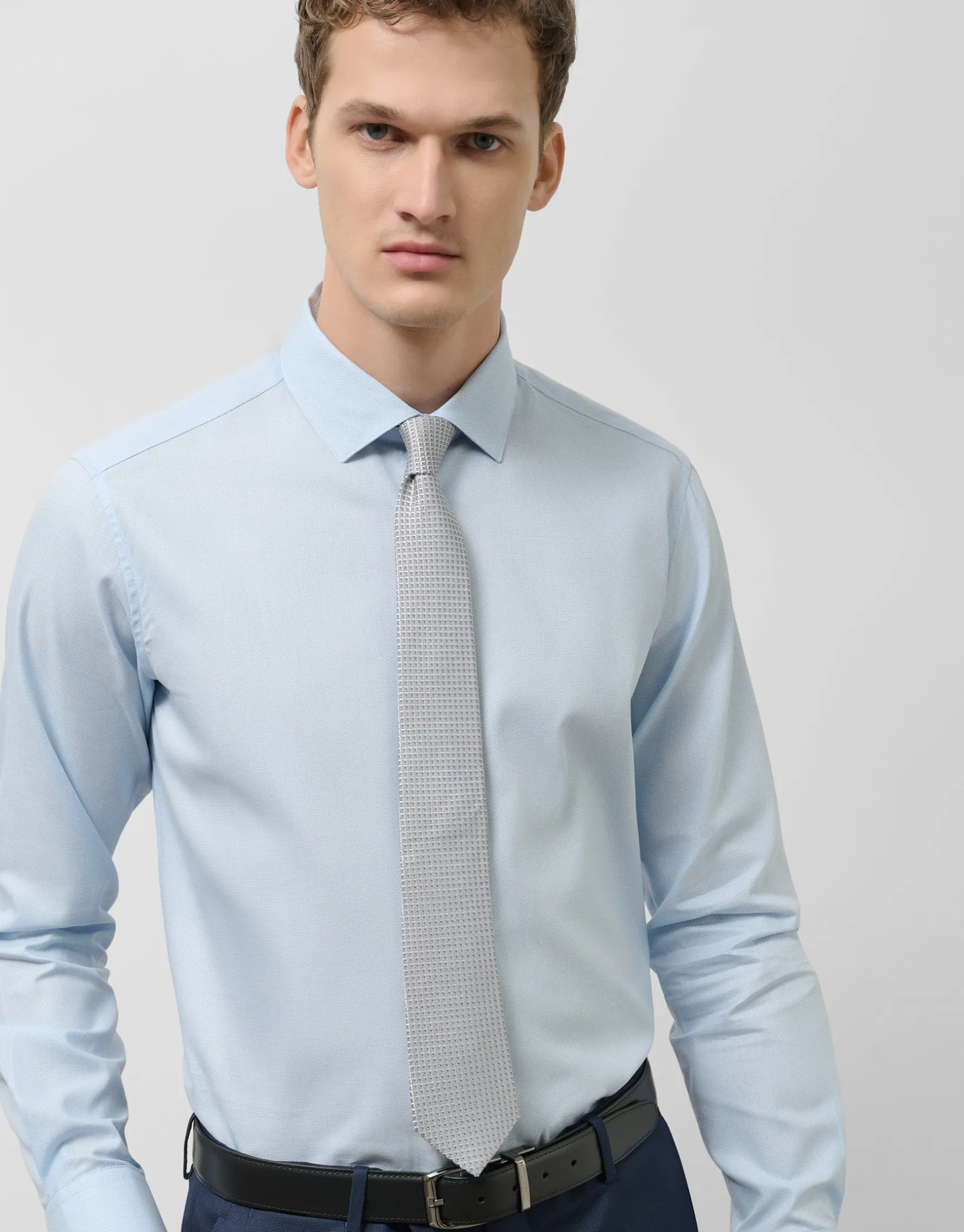 Camisa vestir slim fit microdibujo celeste