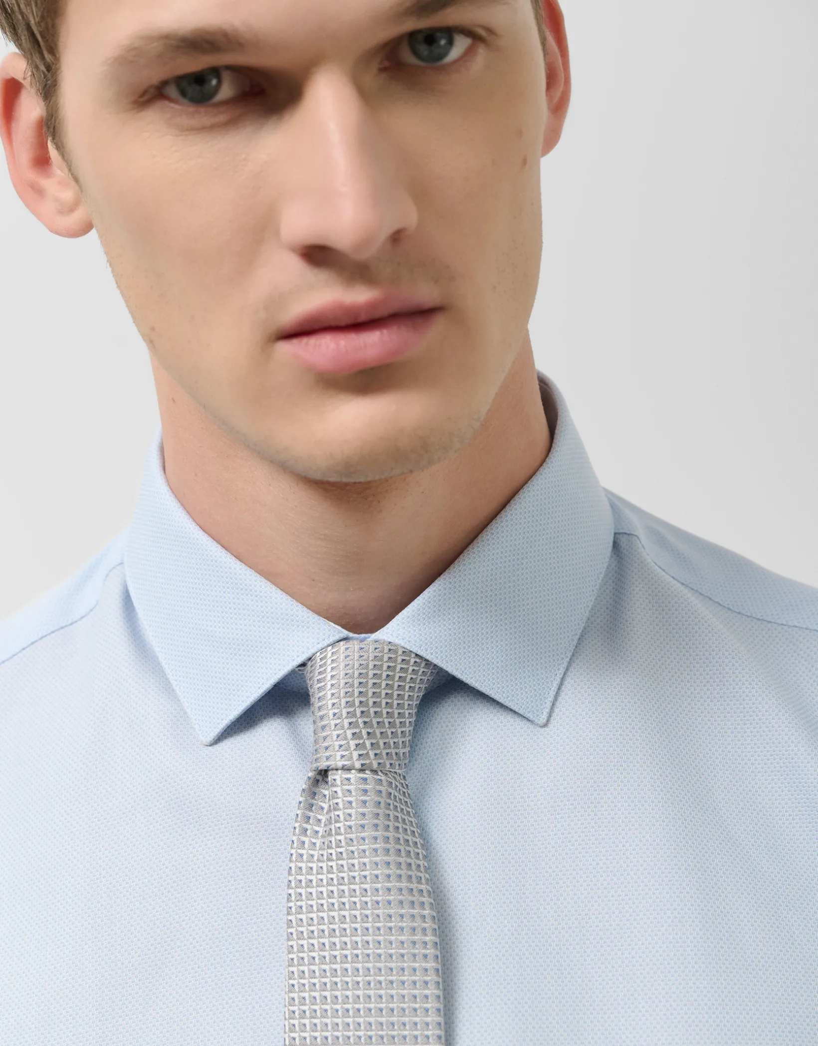 Camisa vestir slim fit microdibujo celeste