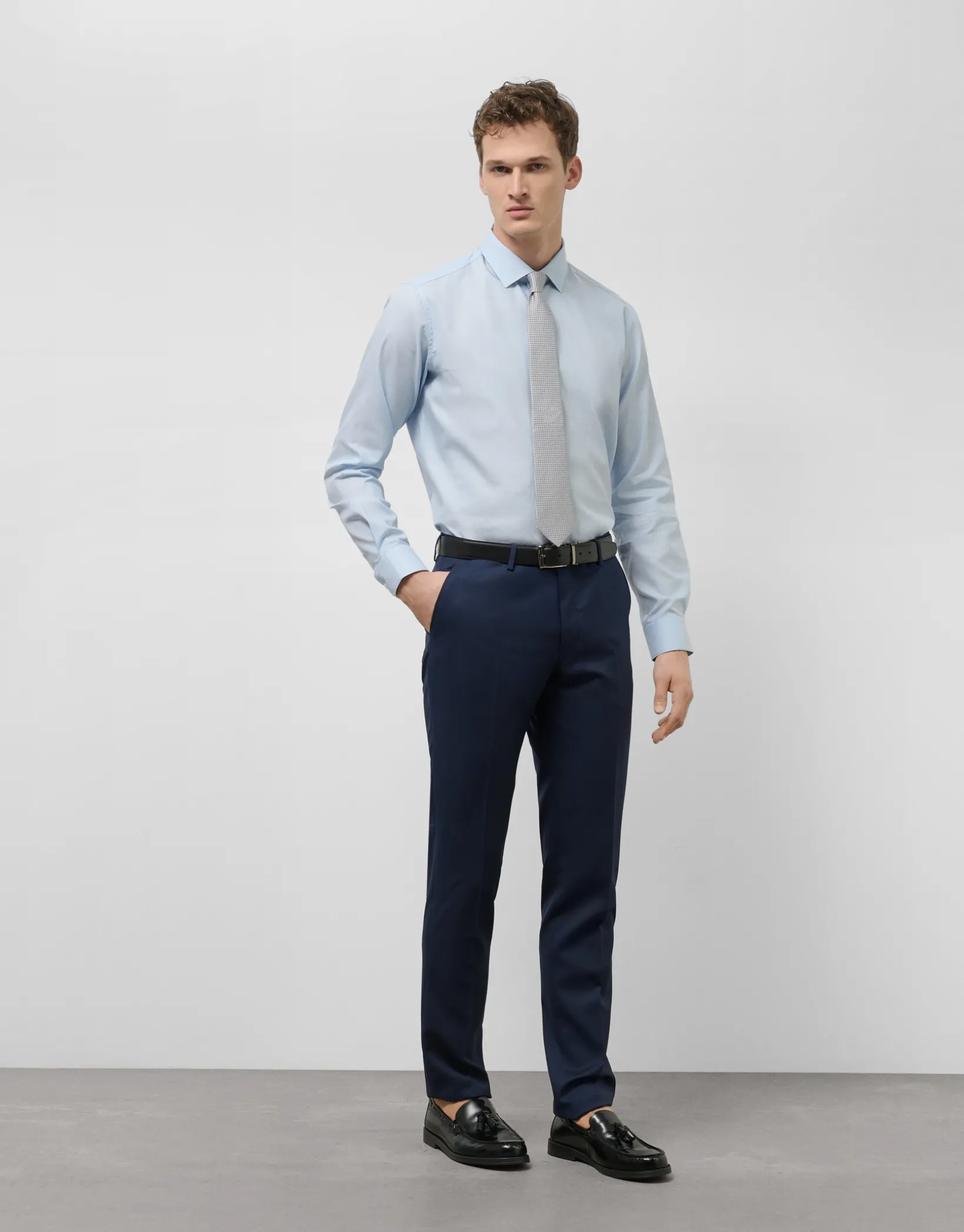 Camisa vestir slim fit microdibujo celeste