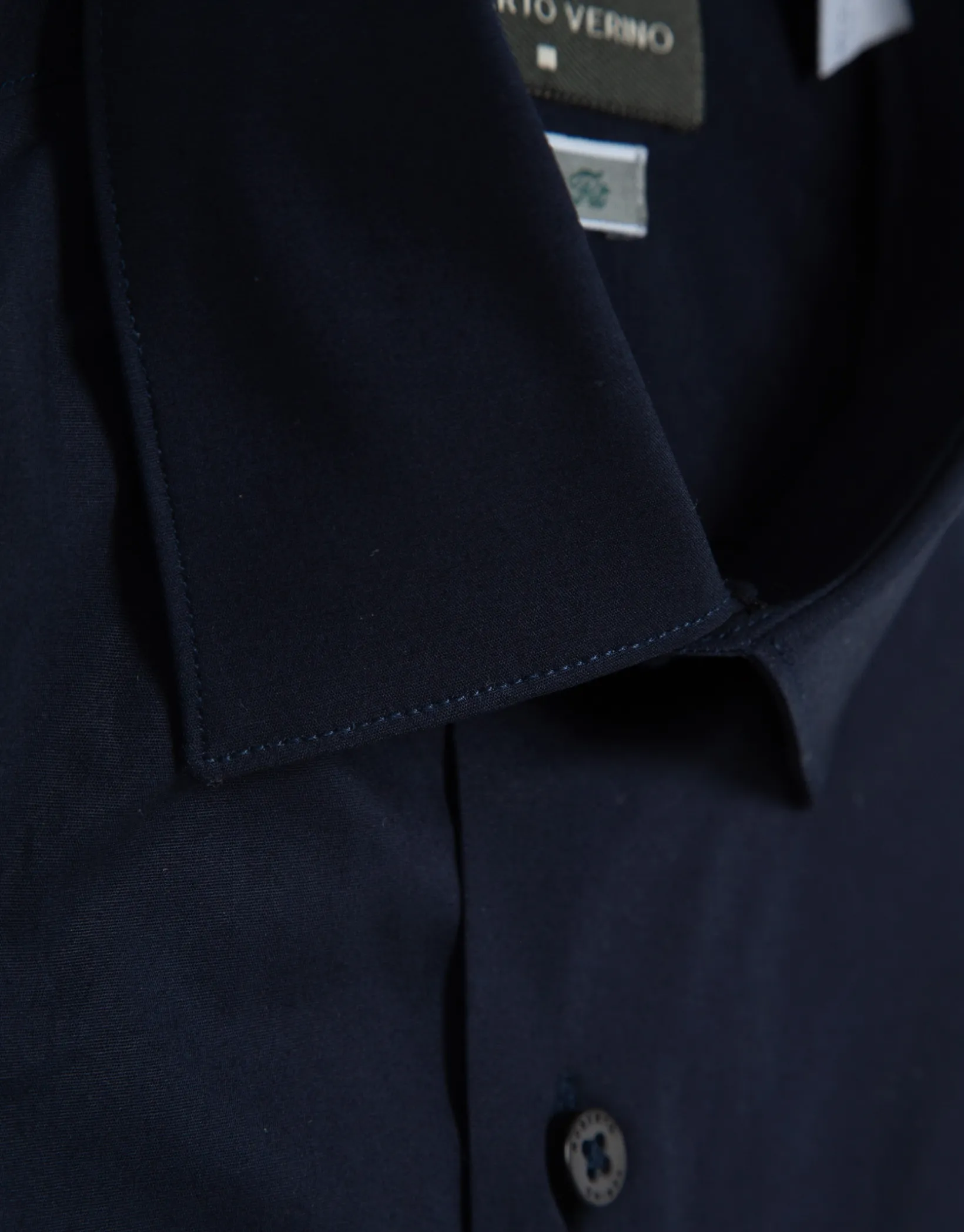 Camisa vestir slim liso marino