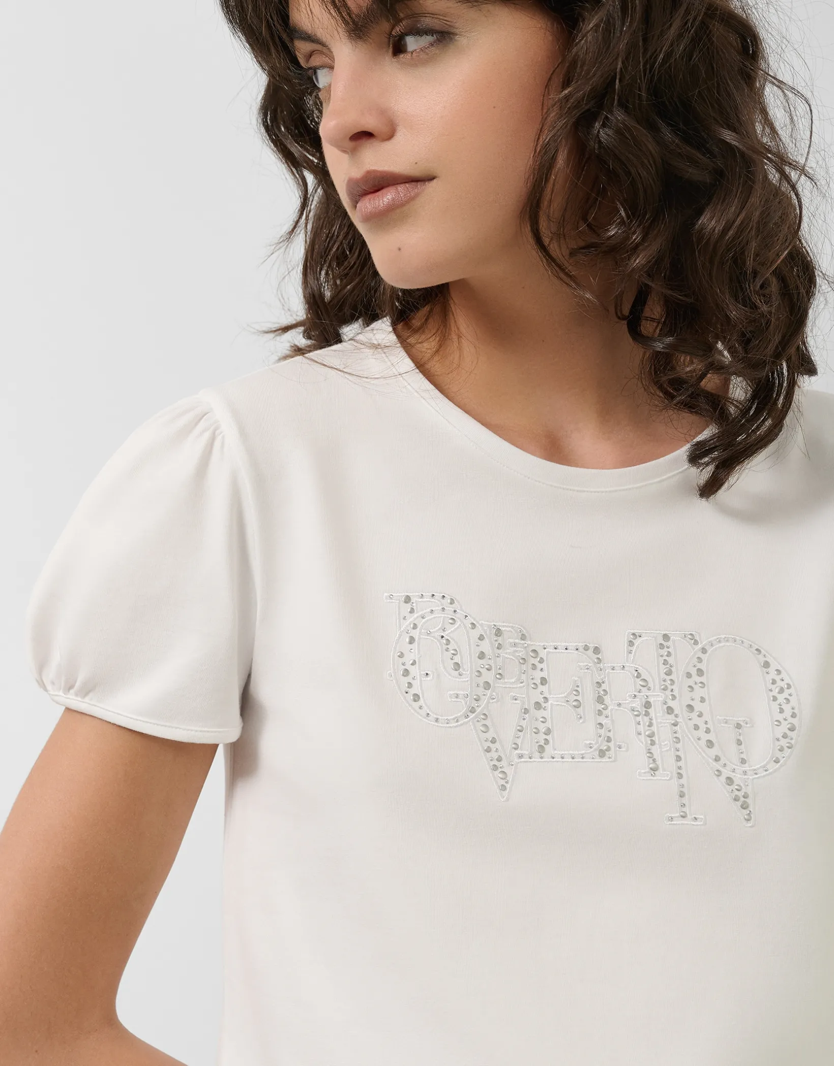 Camiseta manga corta fruncida algodón blanco con logo bordado