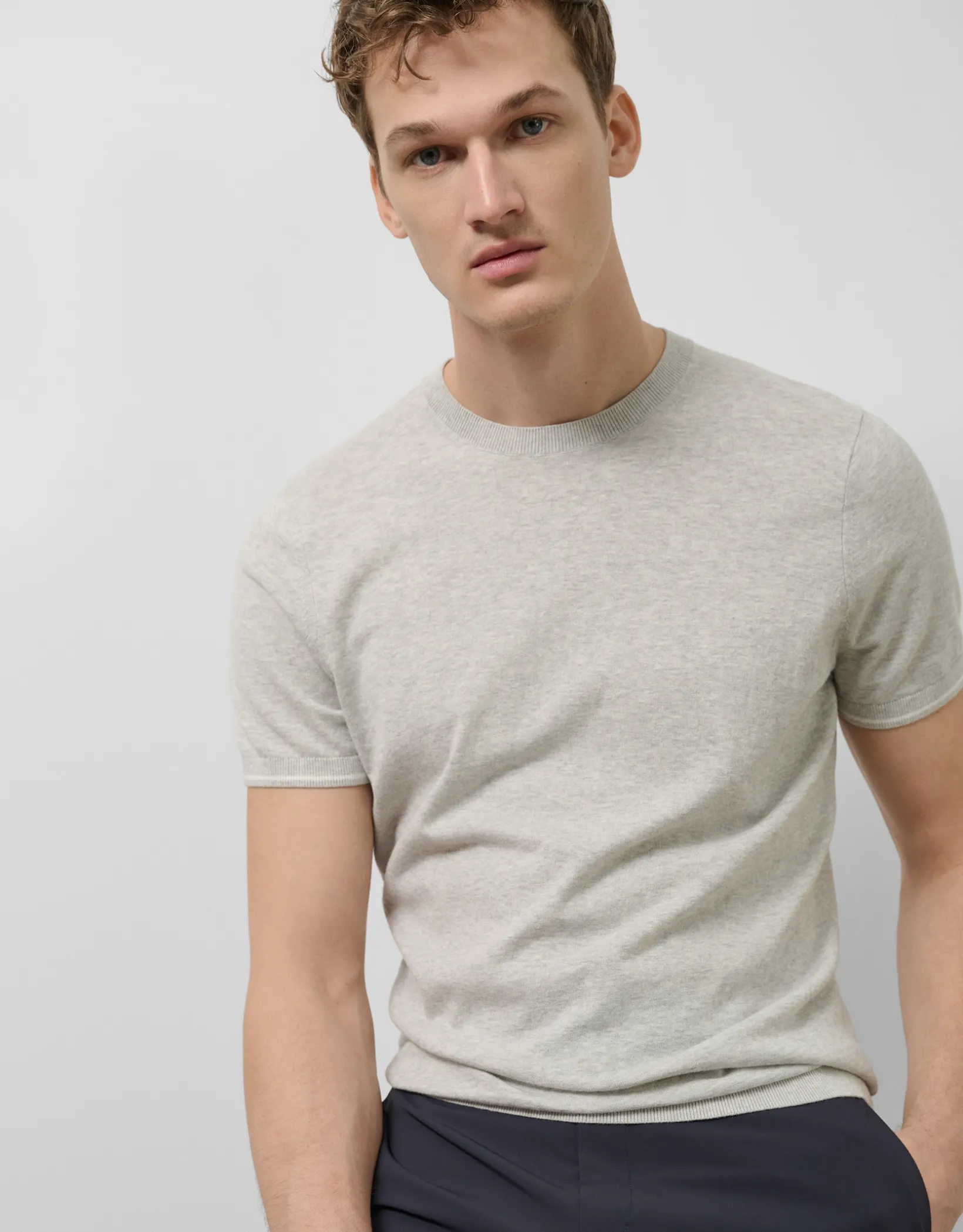 Camiseta tricotada gris melange