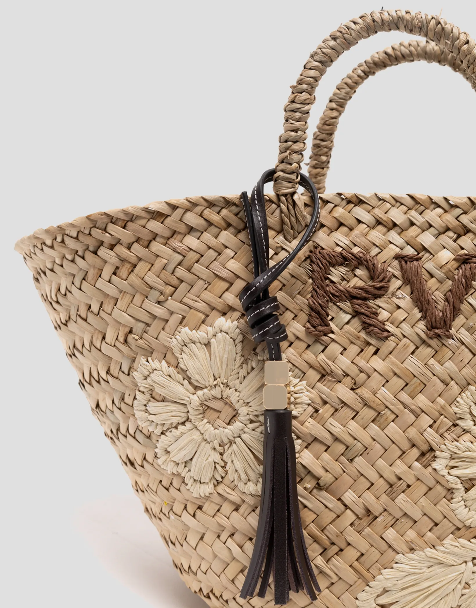 Cesta Tana Mini fibras vegetales con flores bordadas