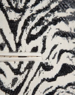 Chaqueta corta jacquard con rafia diseño cebra
