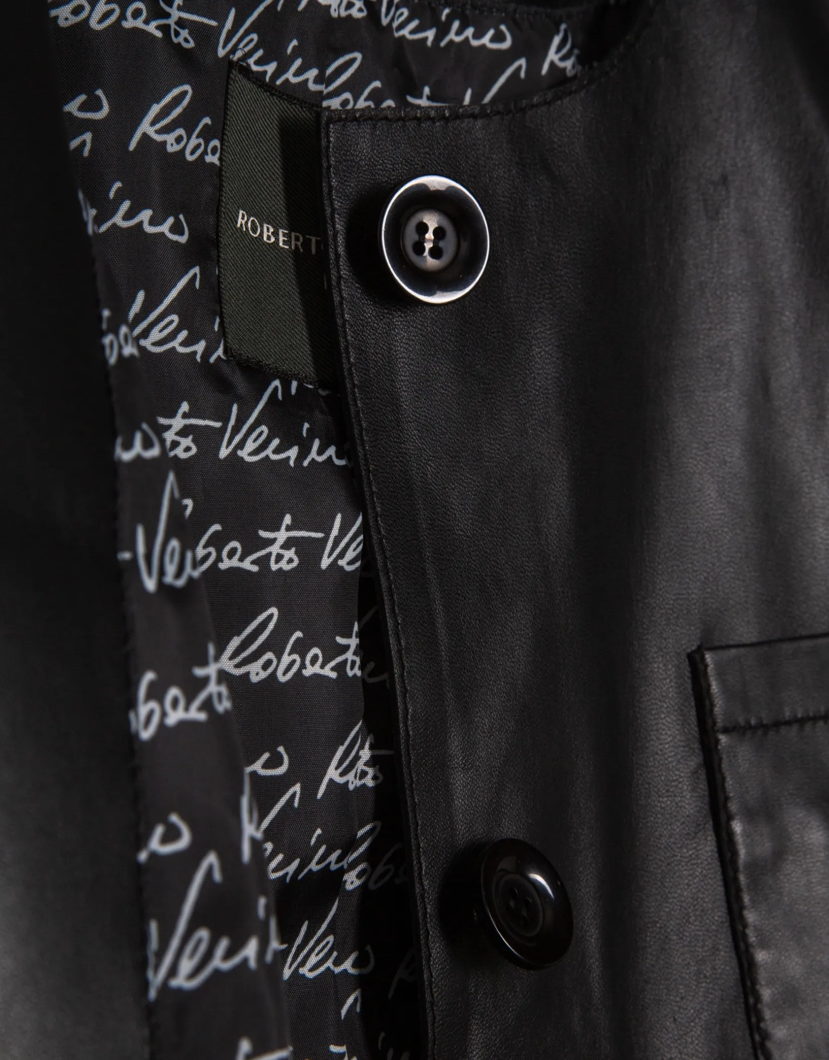 Chaqueta corta napa negra