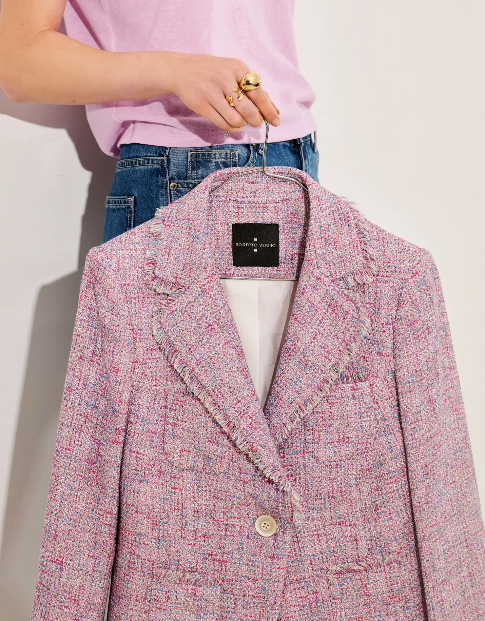 Chaqueta corta tweed tonos rosa