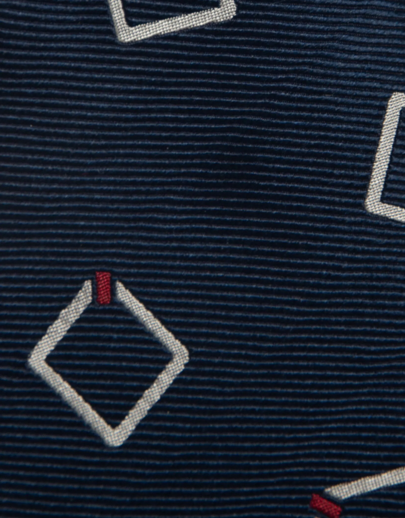 Corbata seda azul con jacquard cuadrados grandes