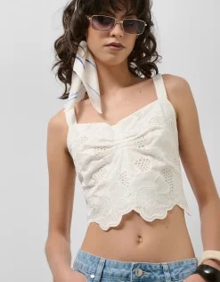 Crop top bordado suizo blanco