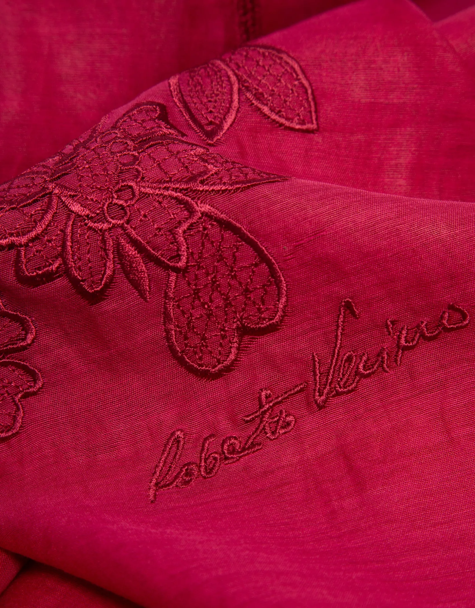 Fular bordado en seda y algodón rosa