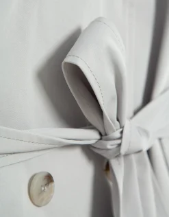 Gabardina larga clásica gris claro