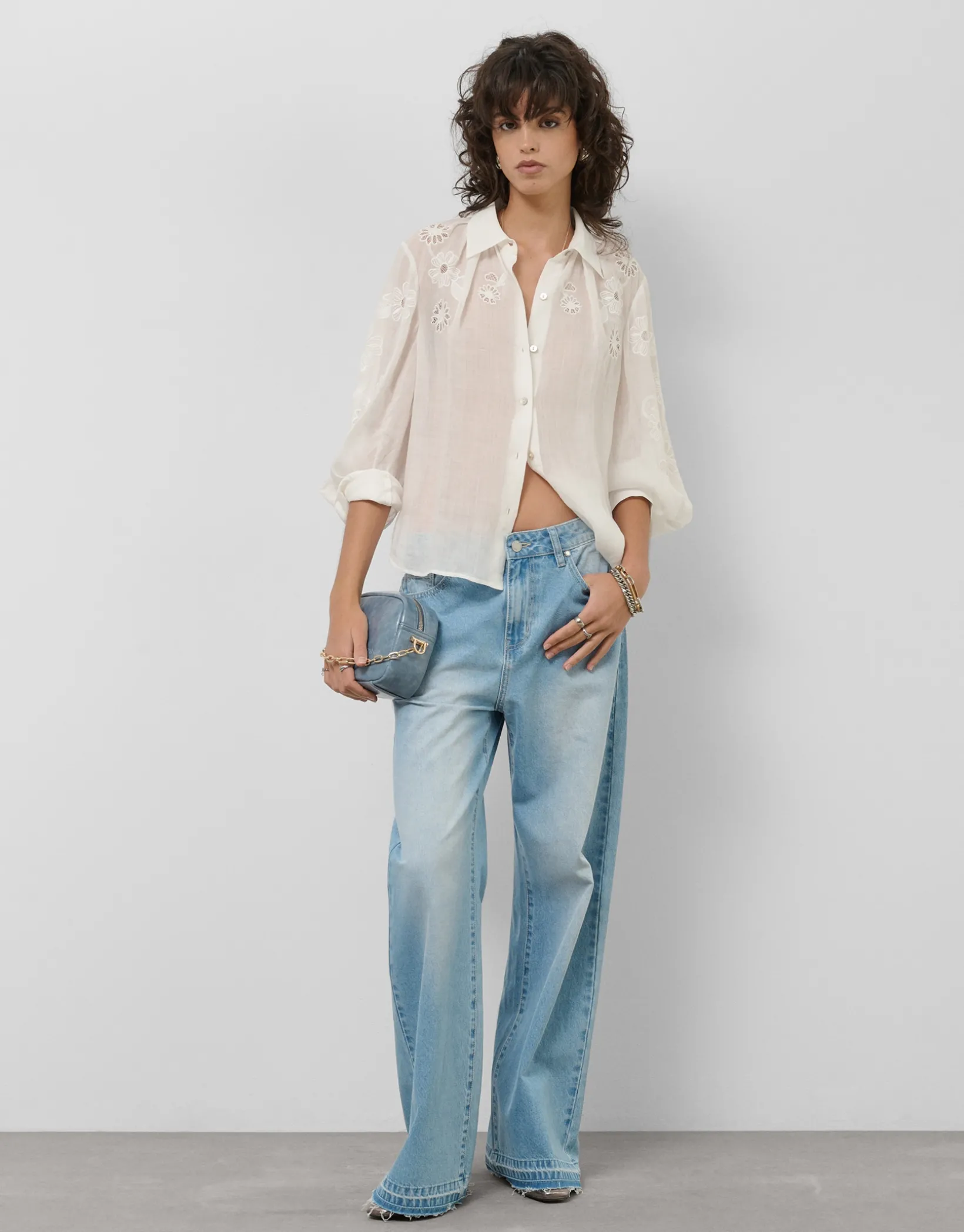 Pantalón ancho vaquero azul claro