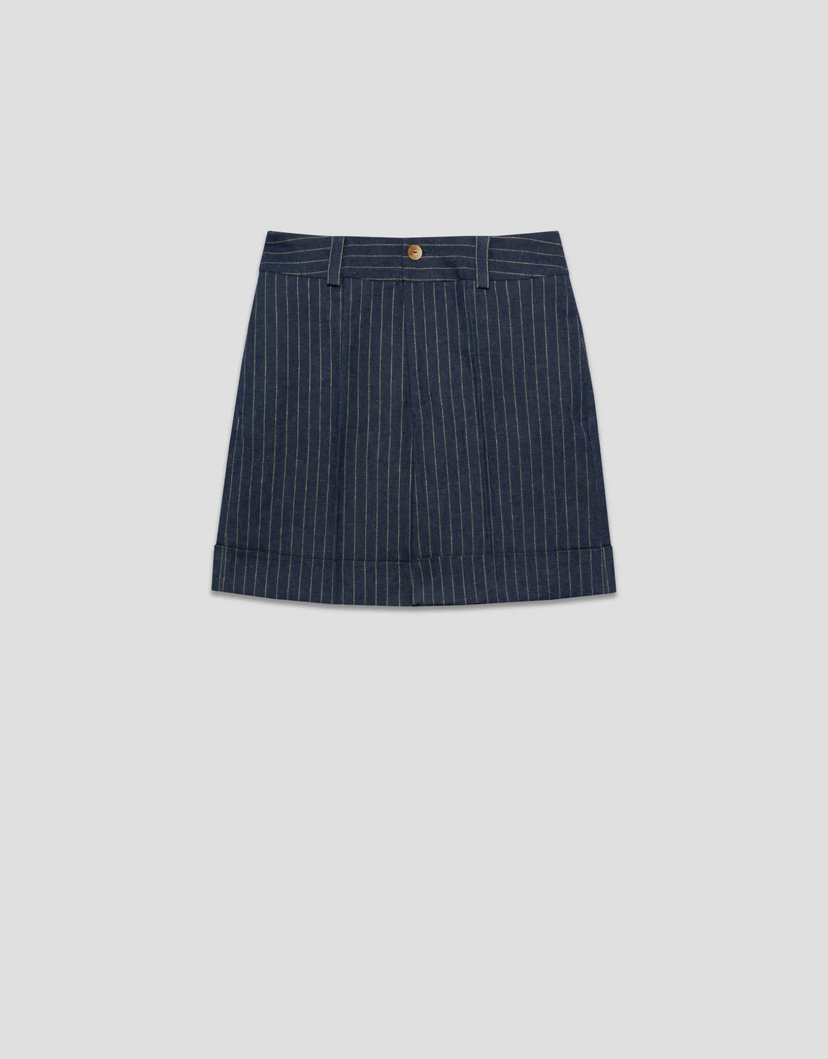 Pantalón bermuda en tejido vaquero con lino y perfil dorado