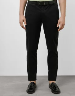 Pantalón chino tintado negro