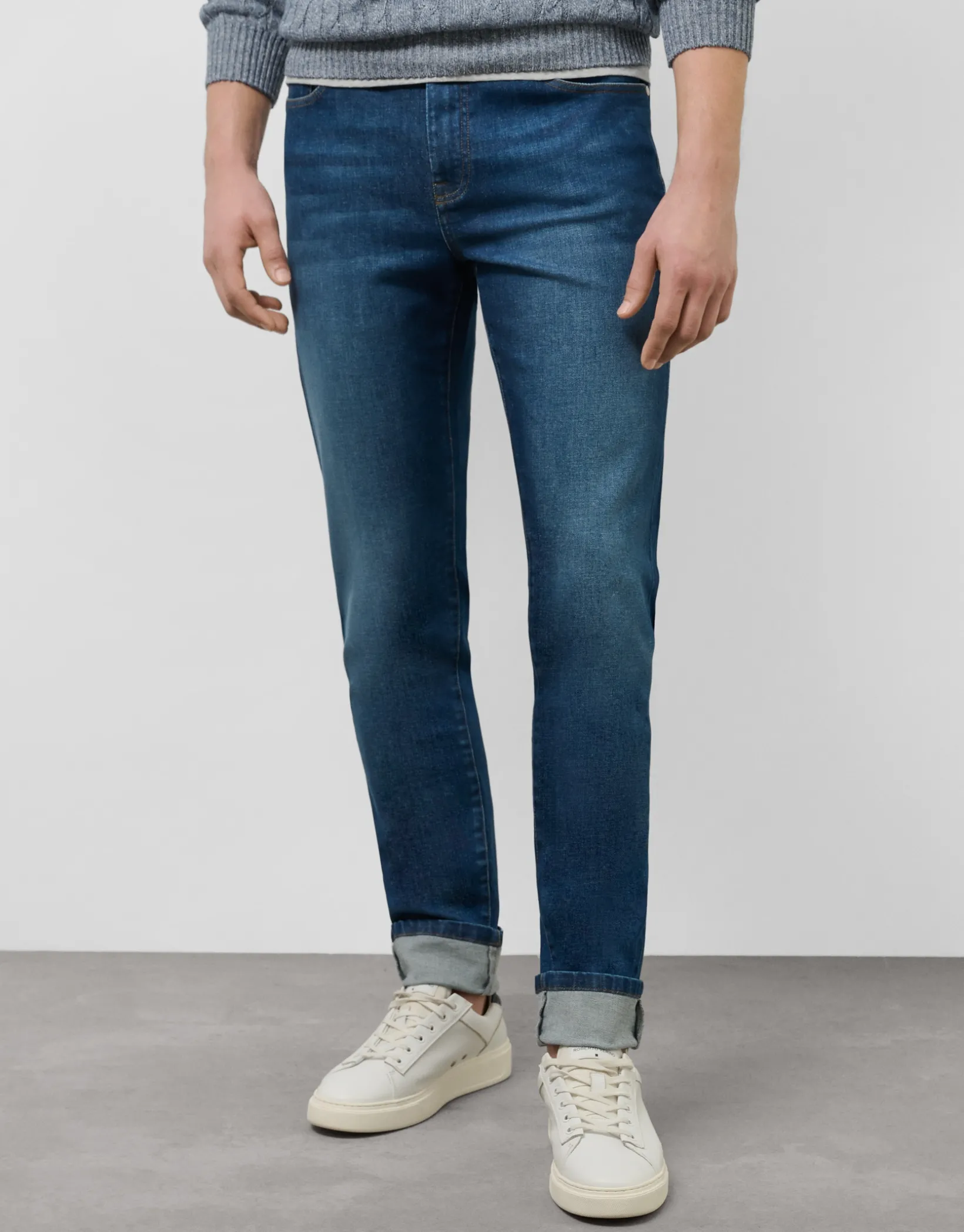 Pantalón denim slim azul medio