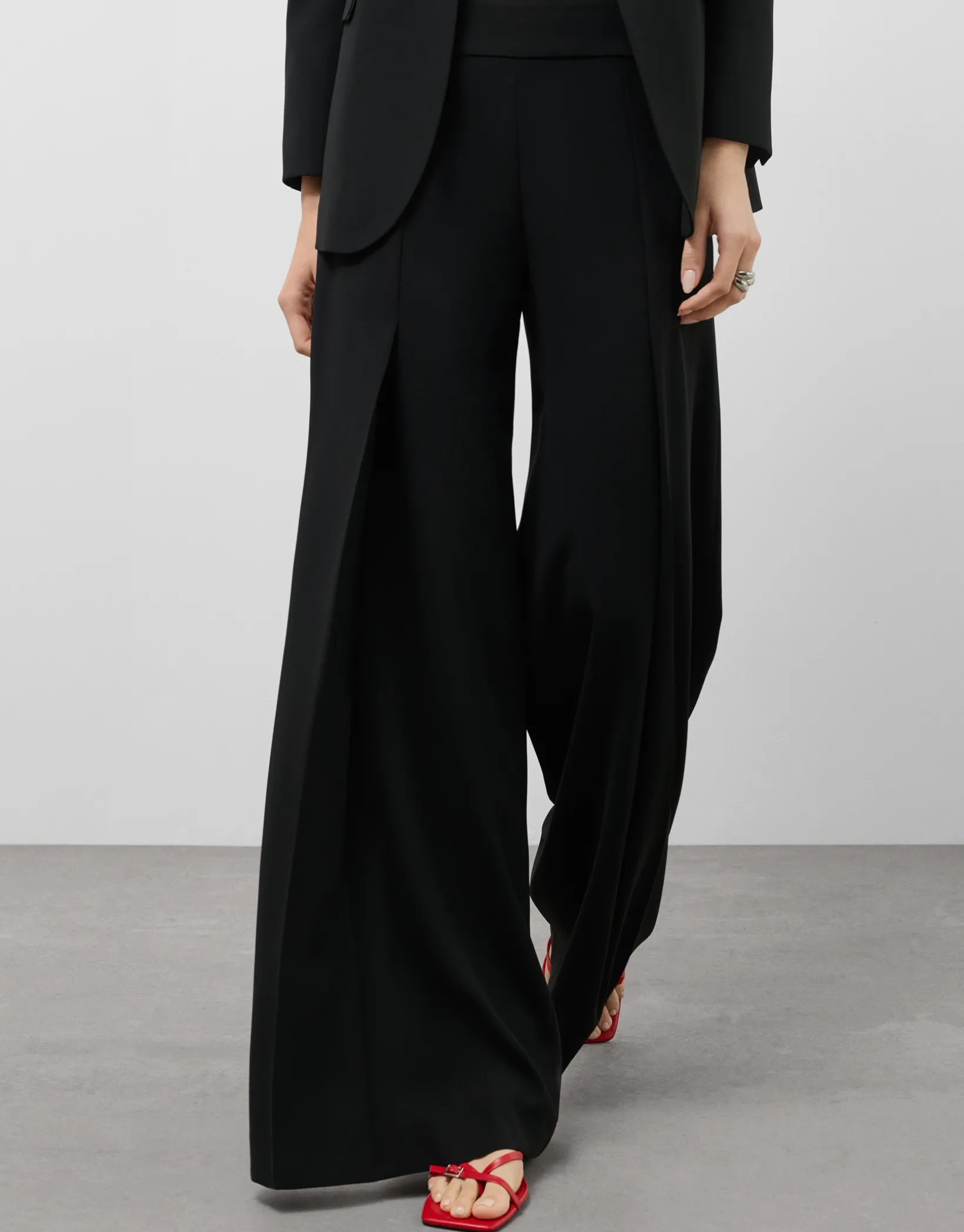 Pantalón palazzo negro