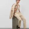 Pantalón pinzas lino color beige