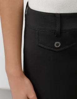 Pantalón pitillo negro