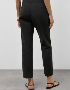 Pantalón pitillo negro