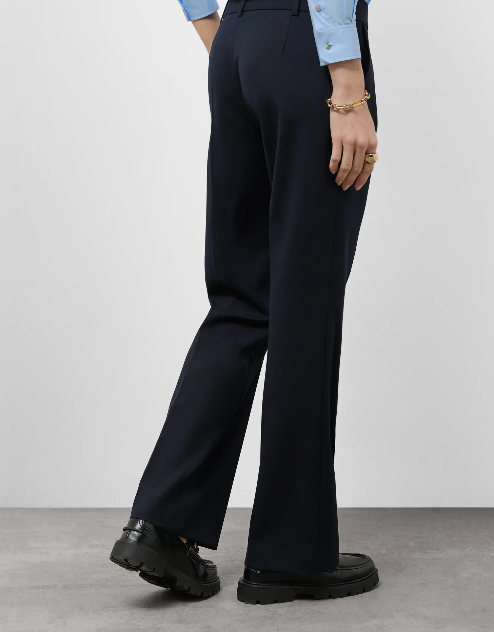 Pantalón recto azul noche