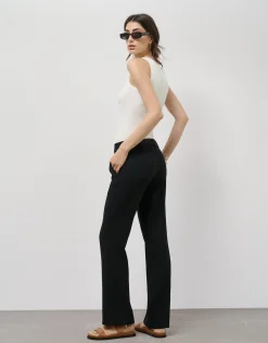 Pantalón recto crepé negro