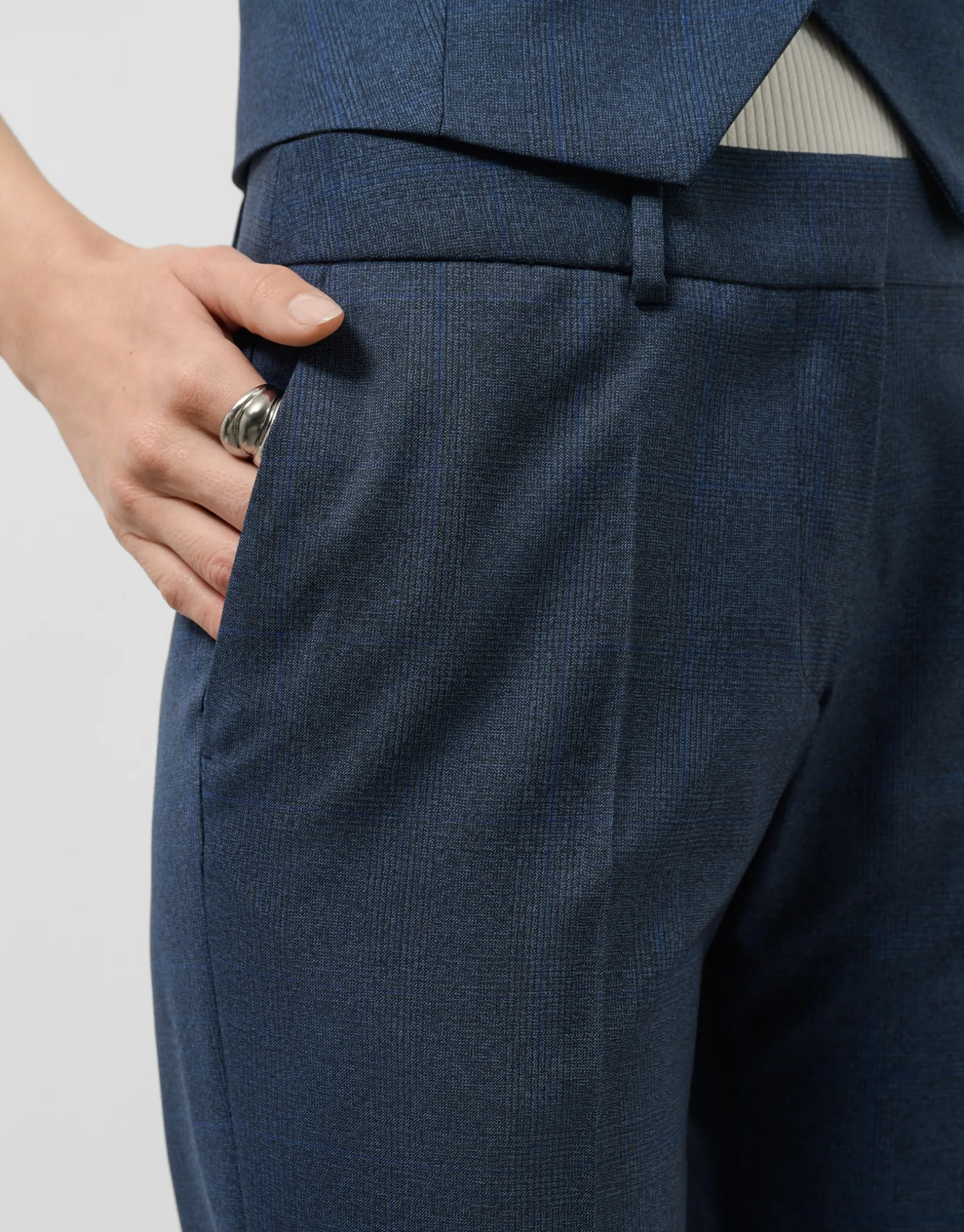 Pantalón recto lana fresca cuadro gales azul marino