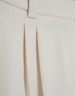 Pantalón recto pinzas crepé beige