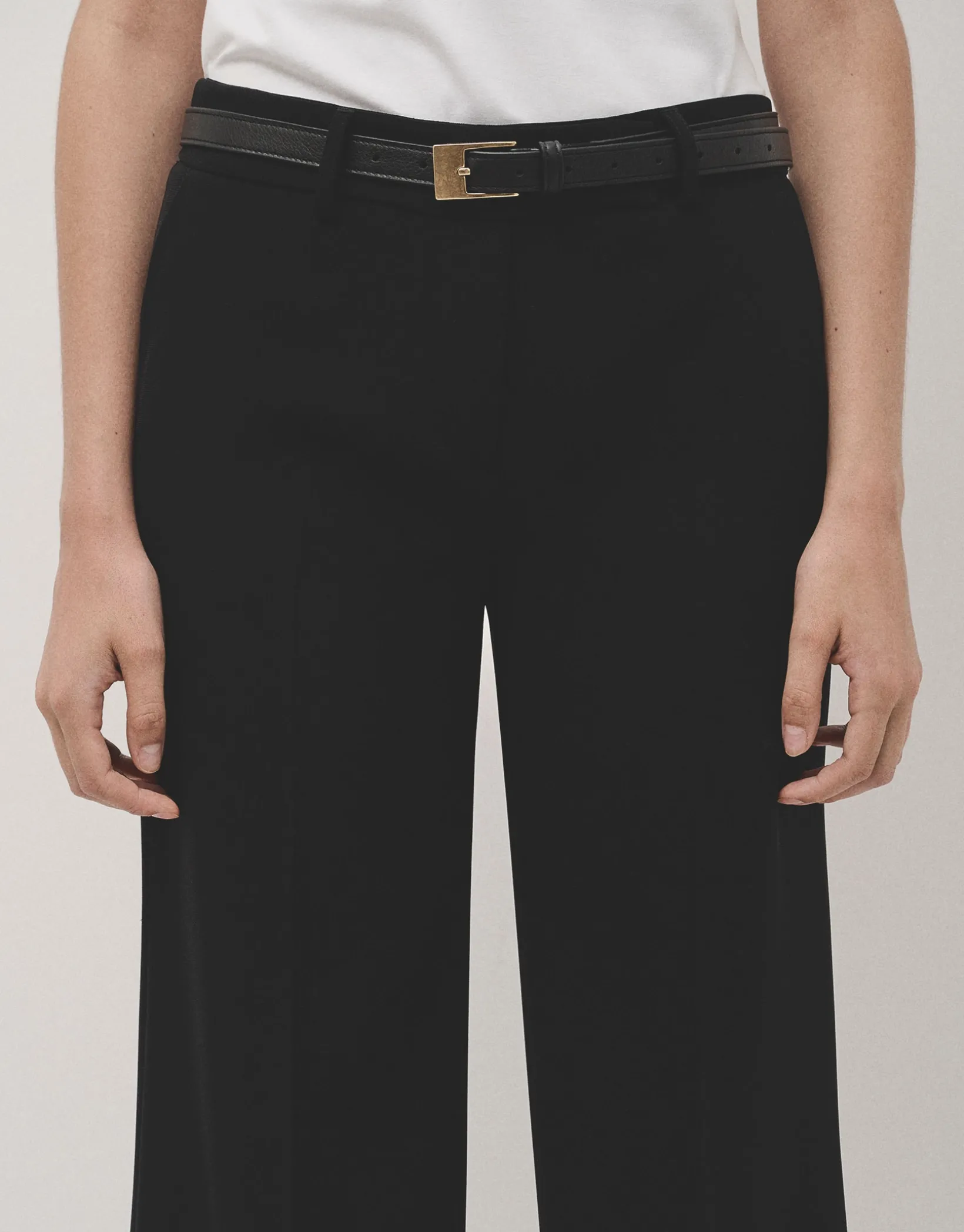 Pantalón sastre crepé negro