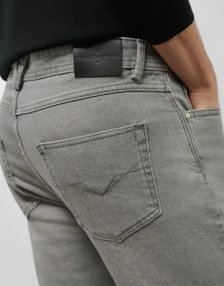 Pantalón vaquero denim slim gris claro