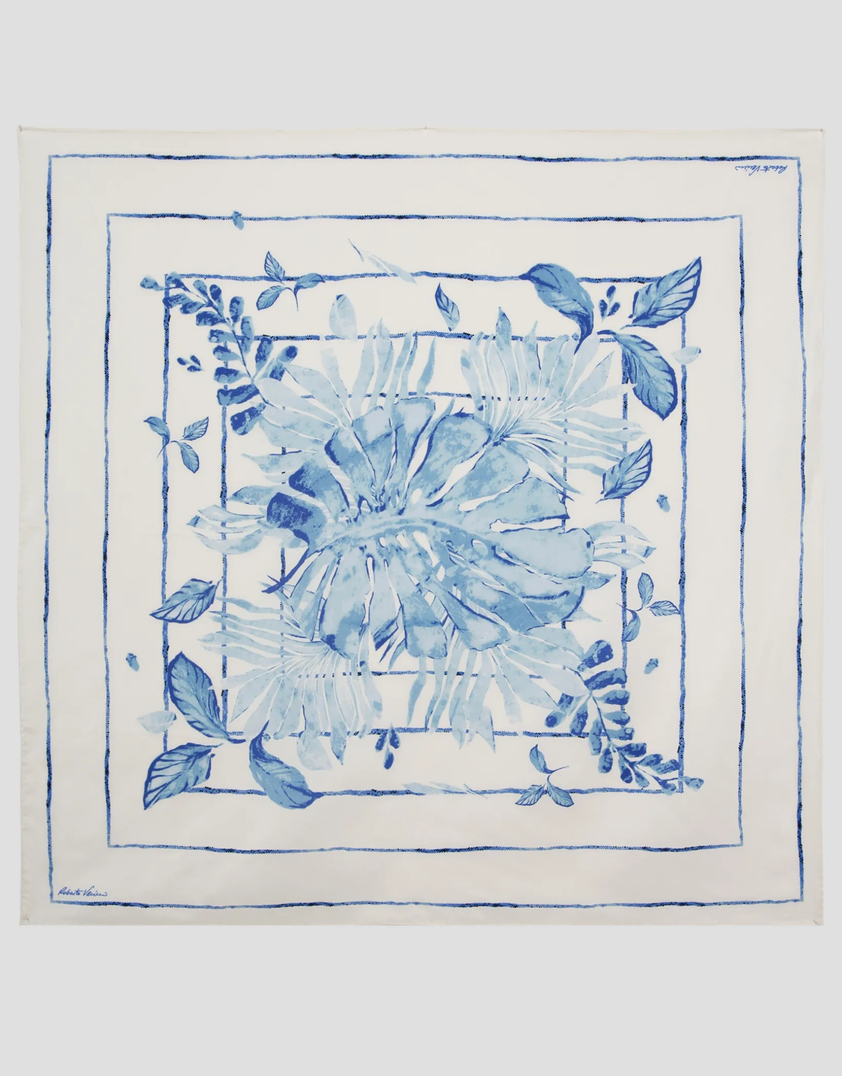 Pañuelo seda blanco líneas y flor azul