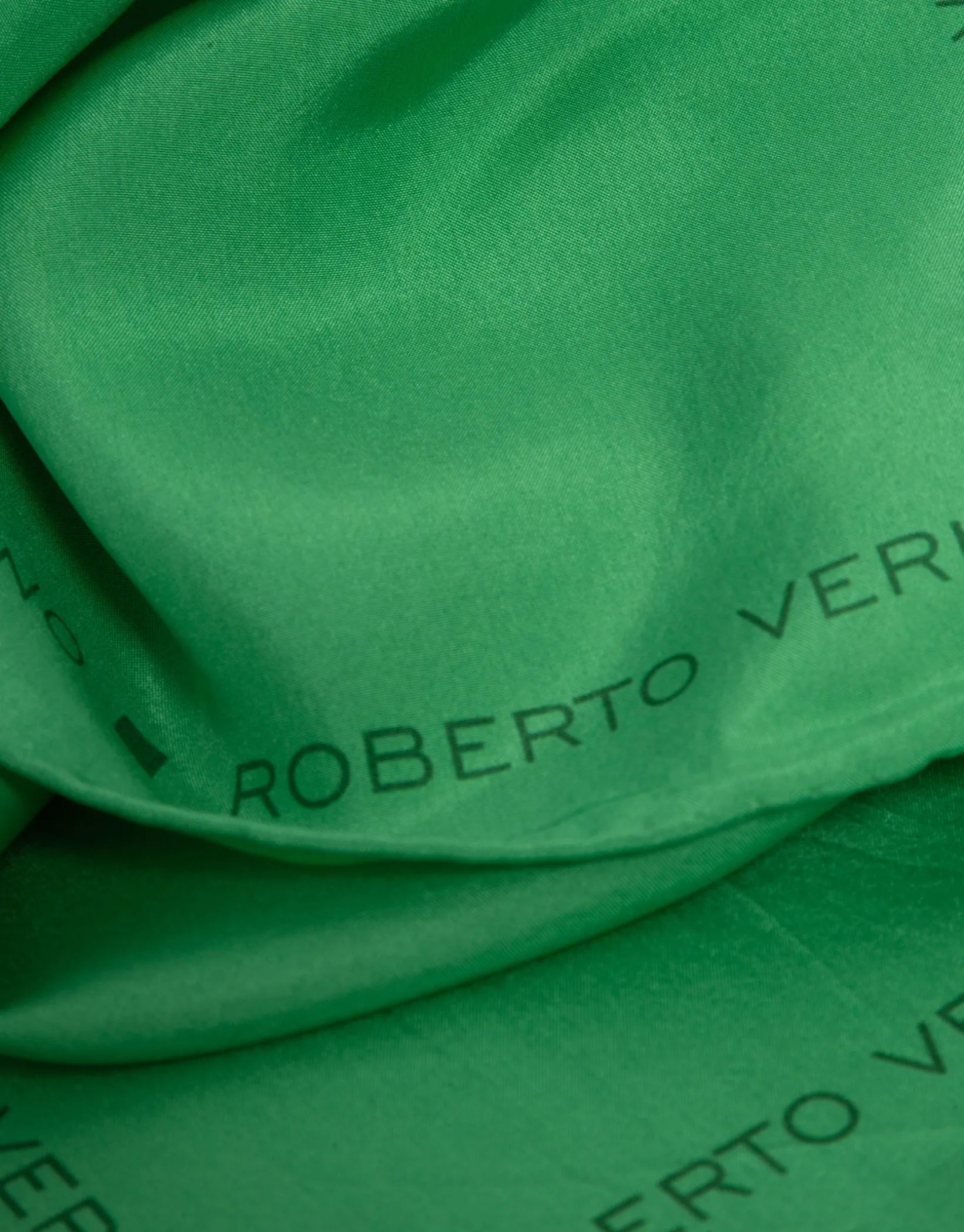 Pañuelo seda verde marco Roberto Verino