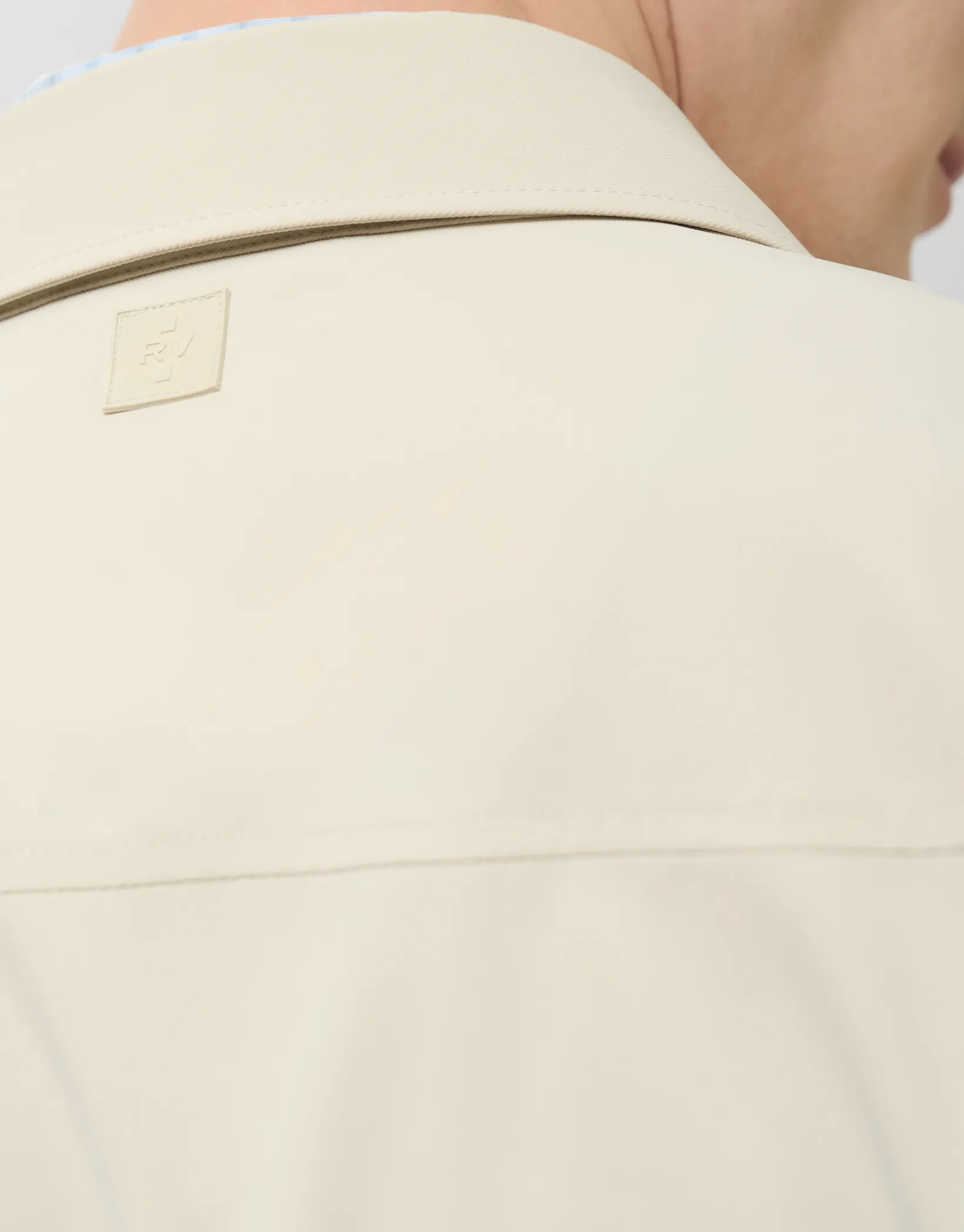Sobrecamisa técnica beige