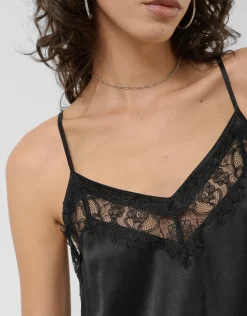 Top lencero satén negro con puntilla