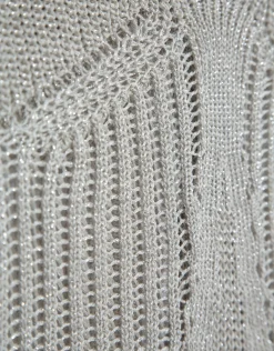 Top sisas punto calado con lúrex beige